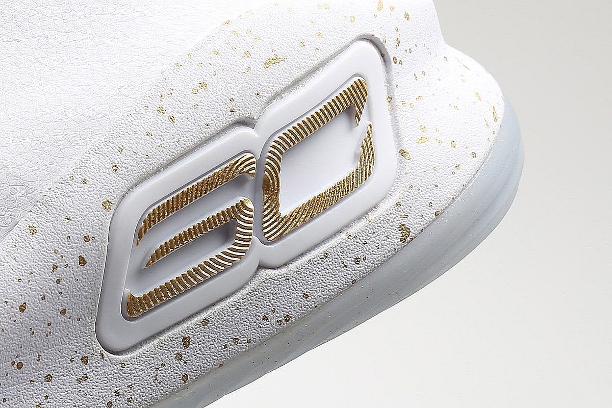 Under-Armour-Steph-Curry-4