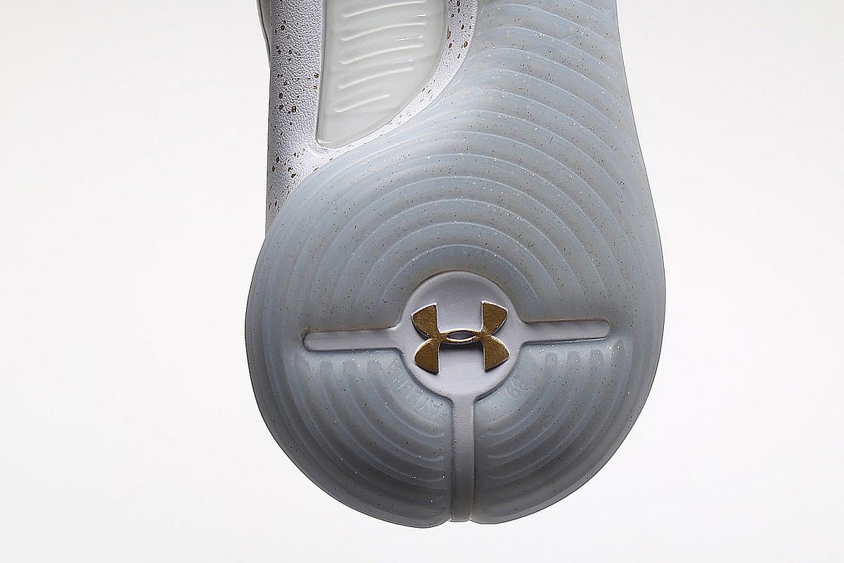 Under-Armour-Steph-Curry-5