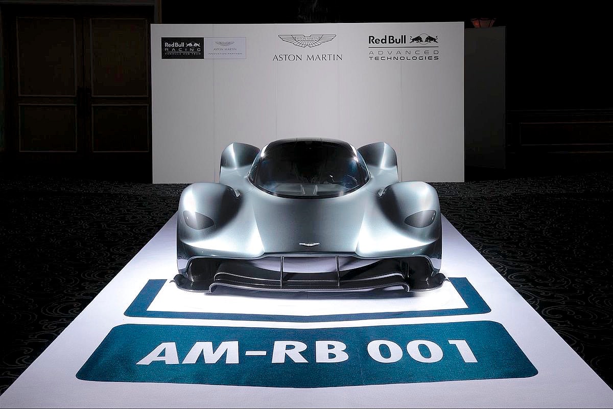 Aston Martin AM RB001 2.jpg