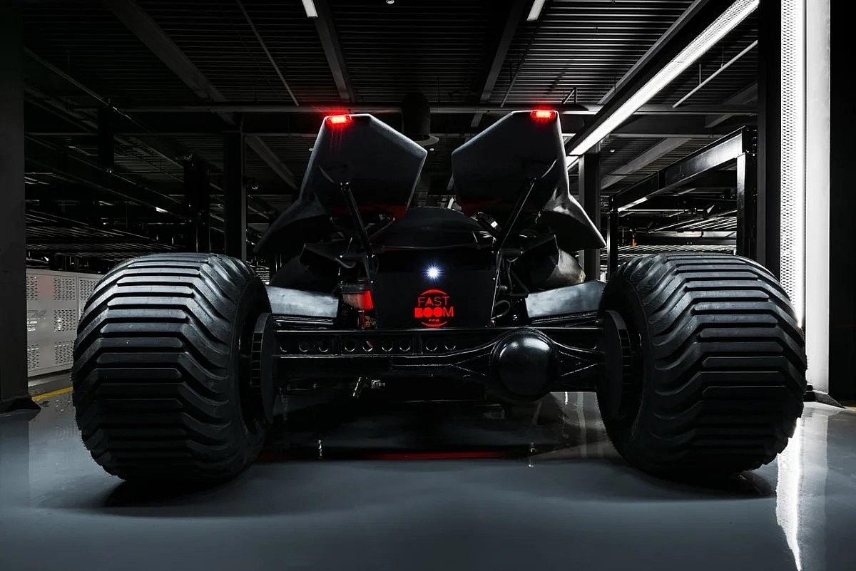 Batmobile 2018 I (3)