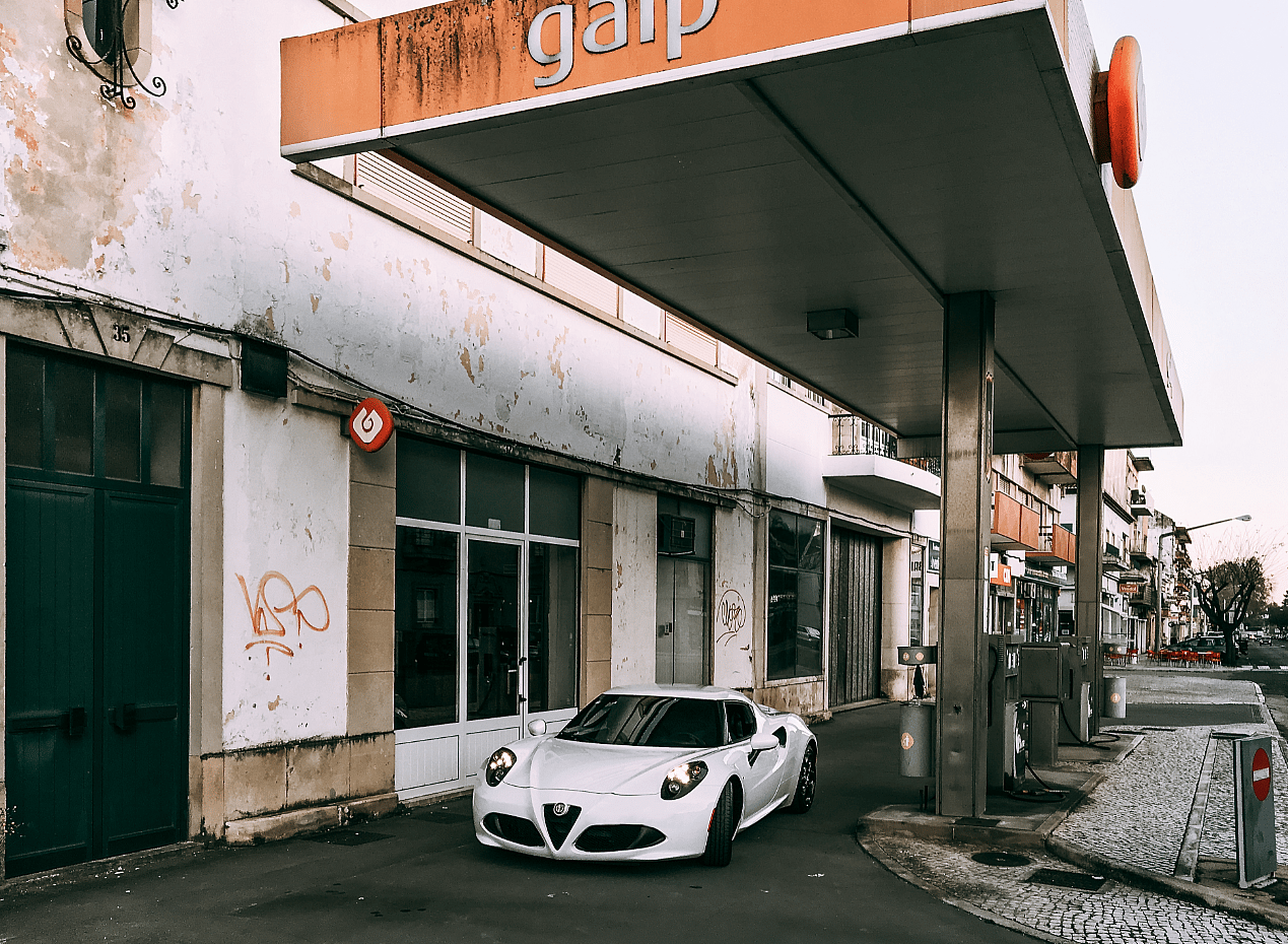 Alfa Romeo 4C  (1)