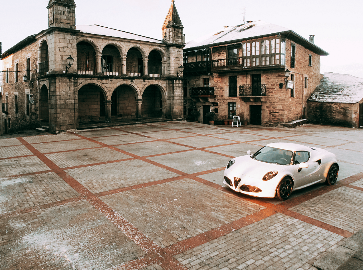 Alfa Romeo 4C  (3)
