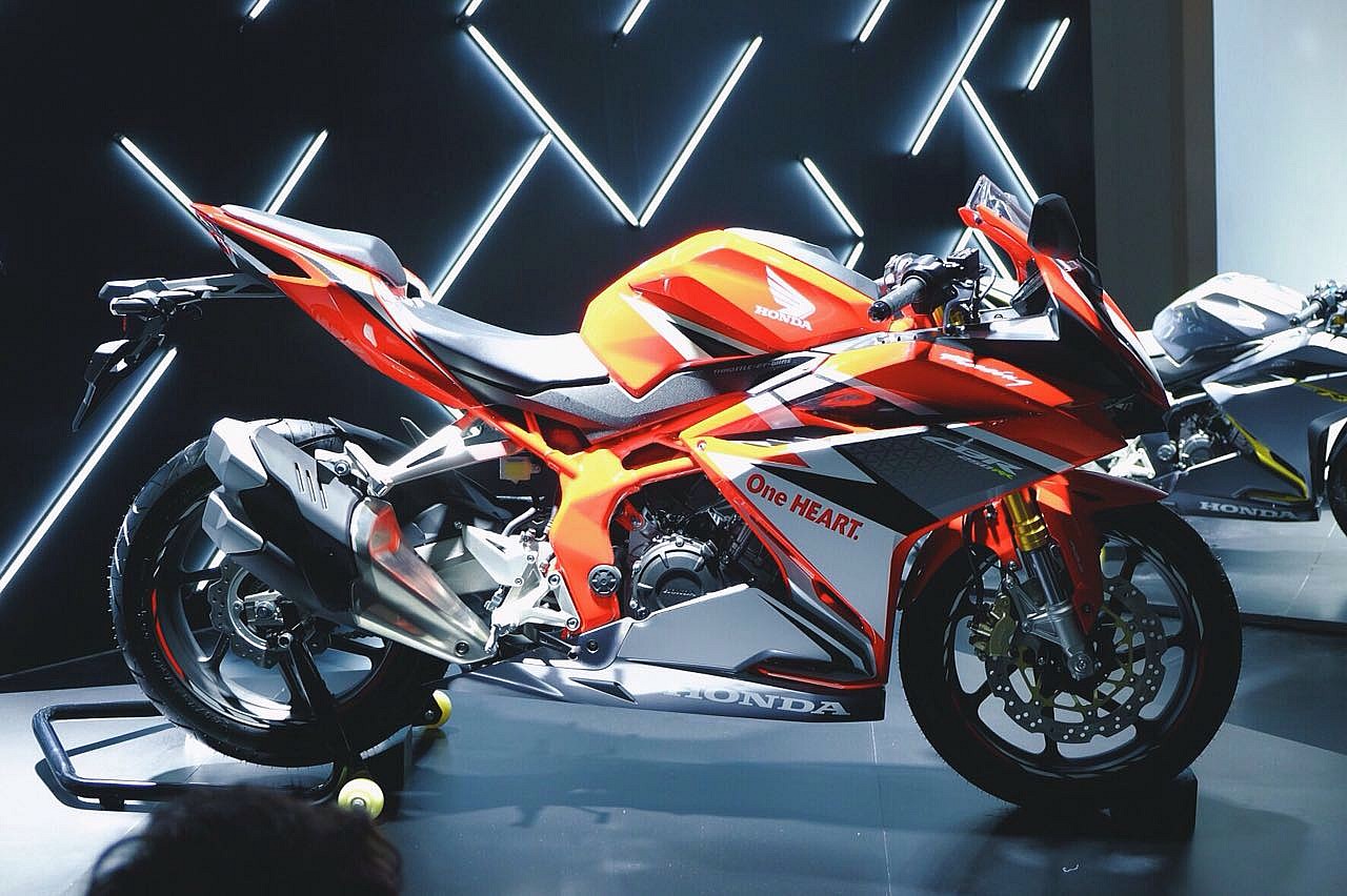 Honda CBR250RR on stage.jpg