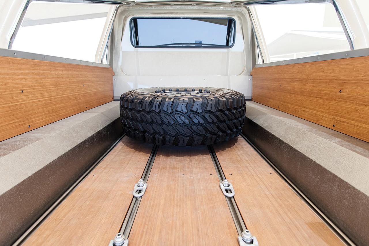 2015 Mercedes-Benz G63 AMG 6×6 (1)