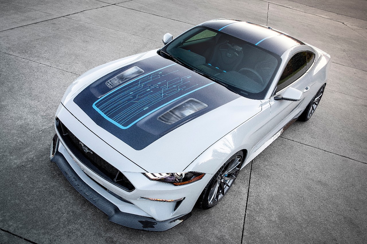 Ford Mustang Lithium (4)