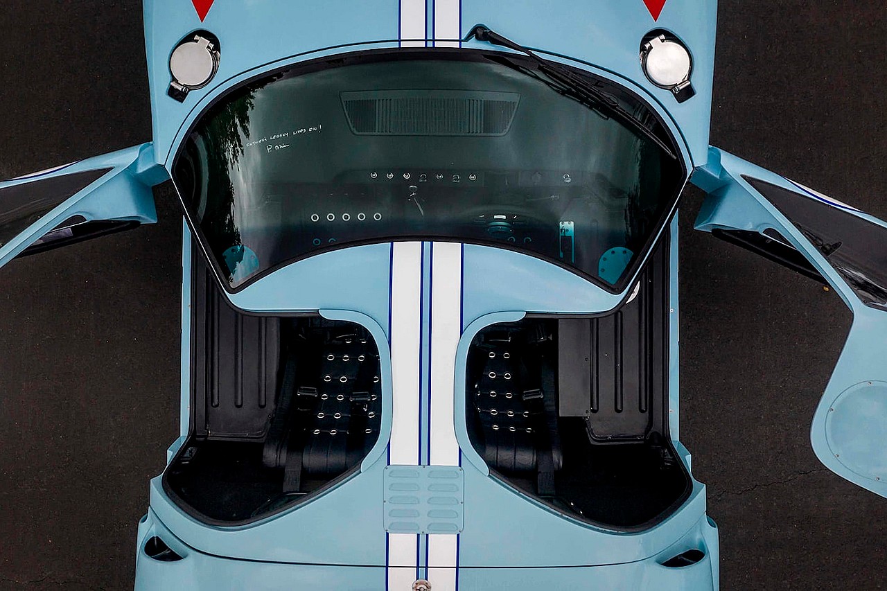 Ford v Ferrari 1966 Superformance Ford GT40 MKII Replica (13)