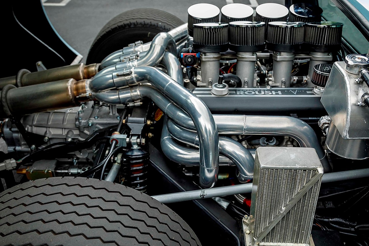 Ford v Ferrari 1966 Superformance Ford GT40 MKII Replica (7)