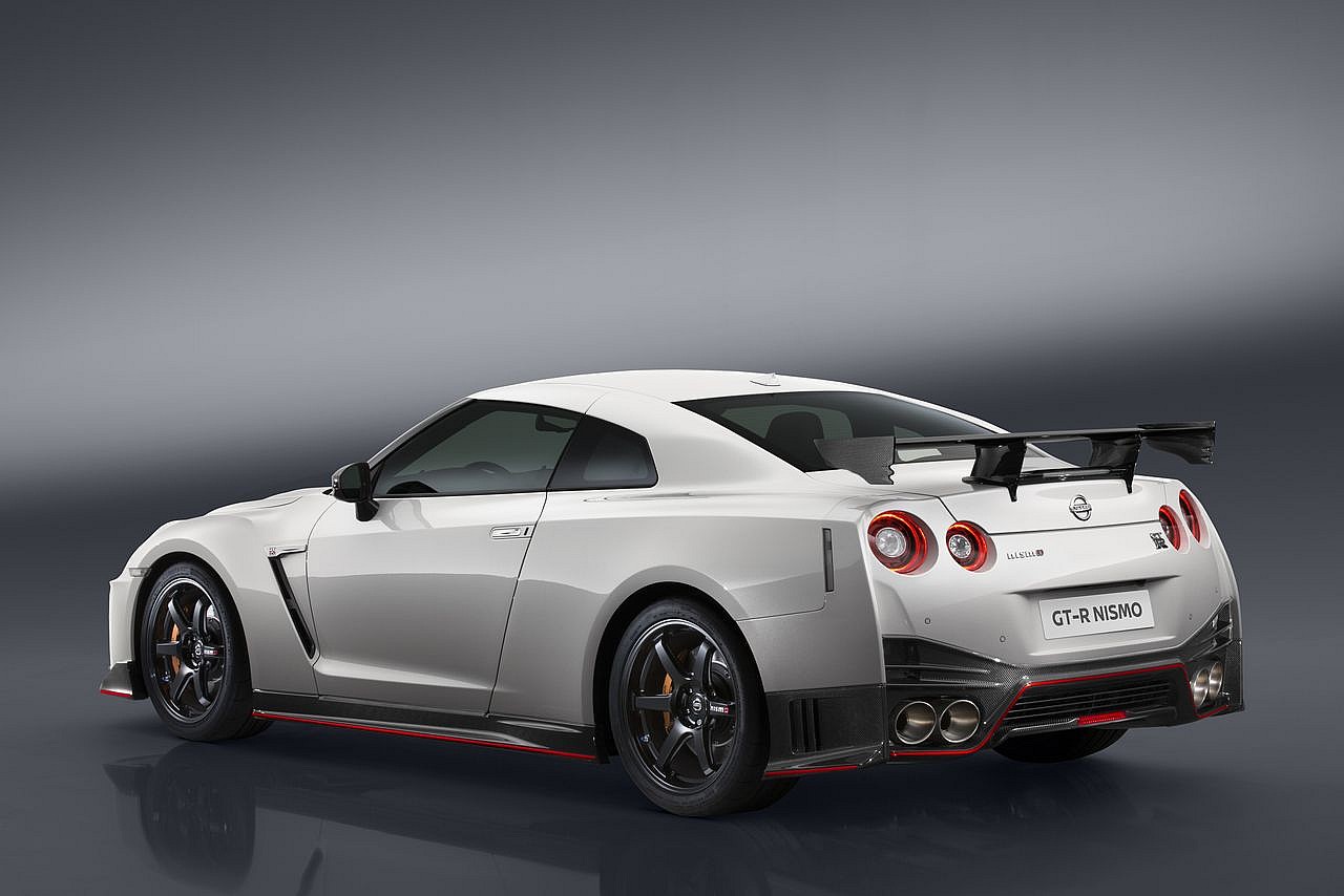 Embargoed_Until_52716_7amET_-_2017_GT-R_NISMO_8.0.0.jpg