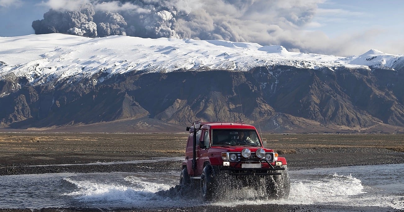 iceland-jeep