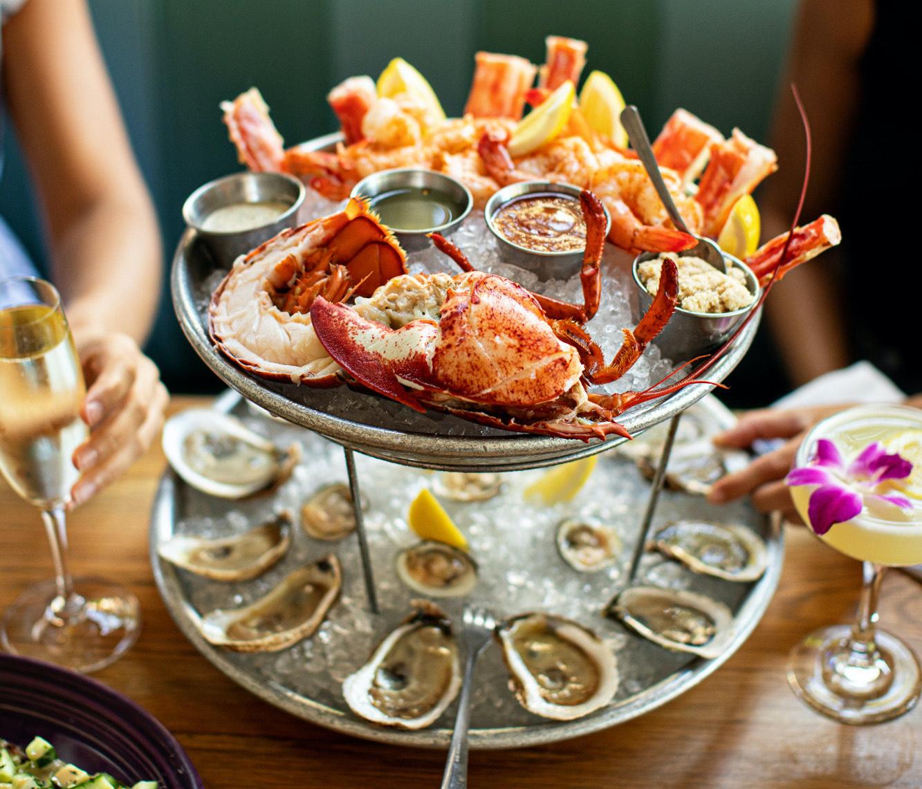 ExploreCharleston_DarlingOysterBar_1