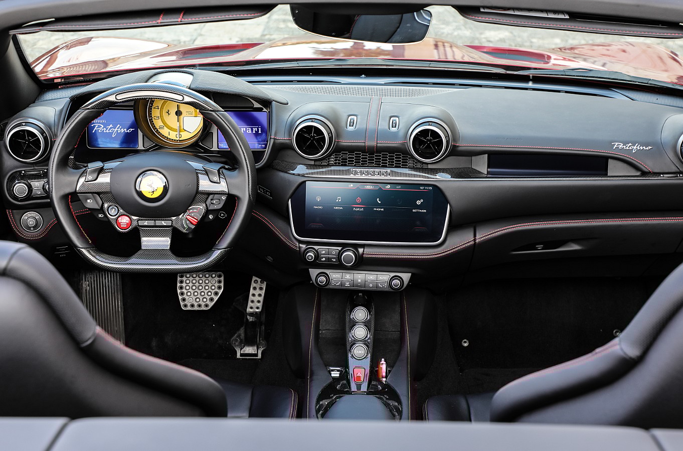 Ferrari Portofino (1)