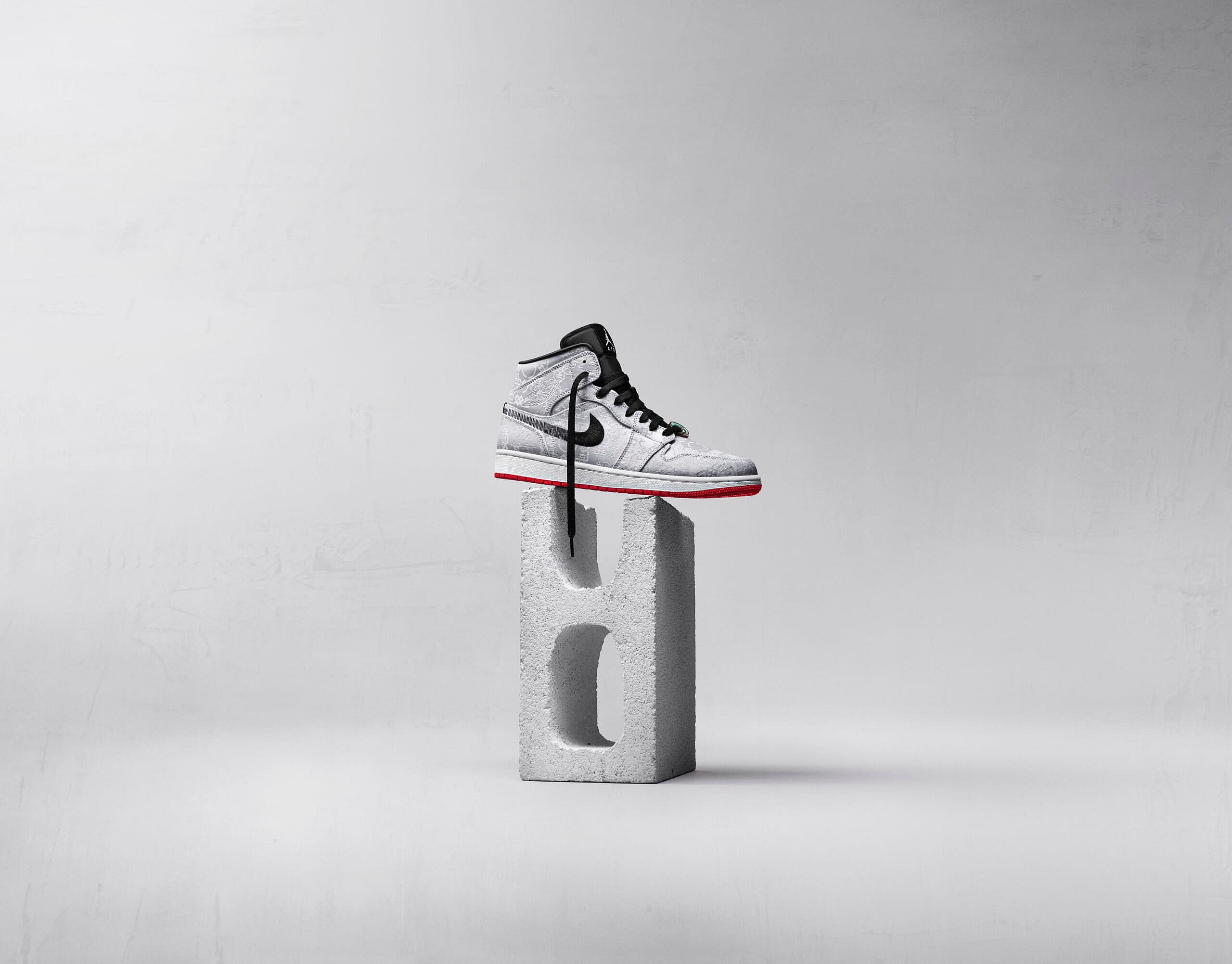 HO19_JD_The_Ones_EChen_AJI_Mid_SE_Product_01_original
