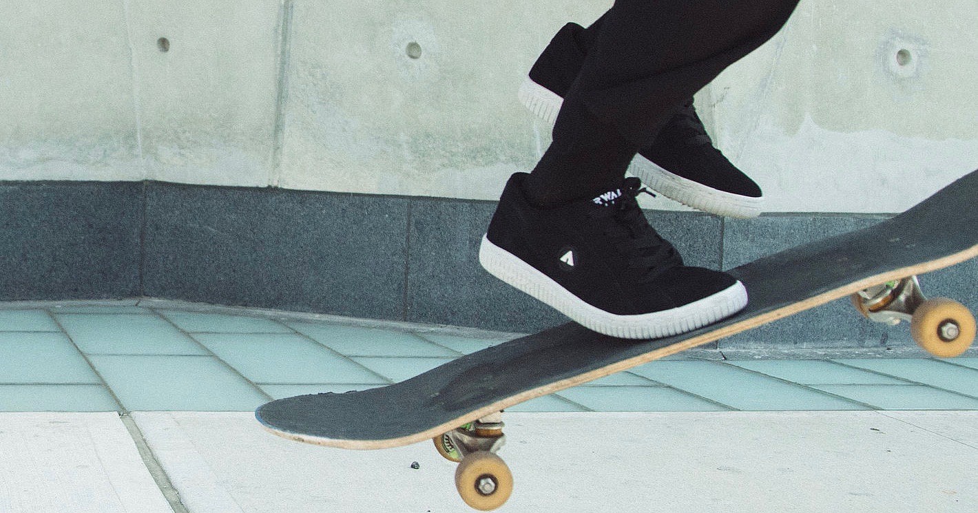 airborne-sneakers-promo