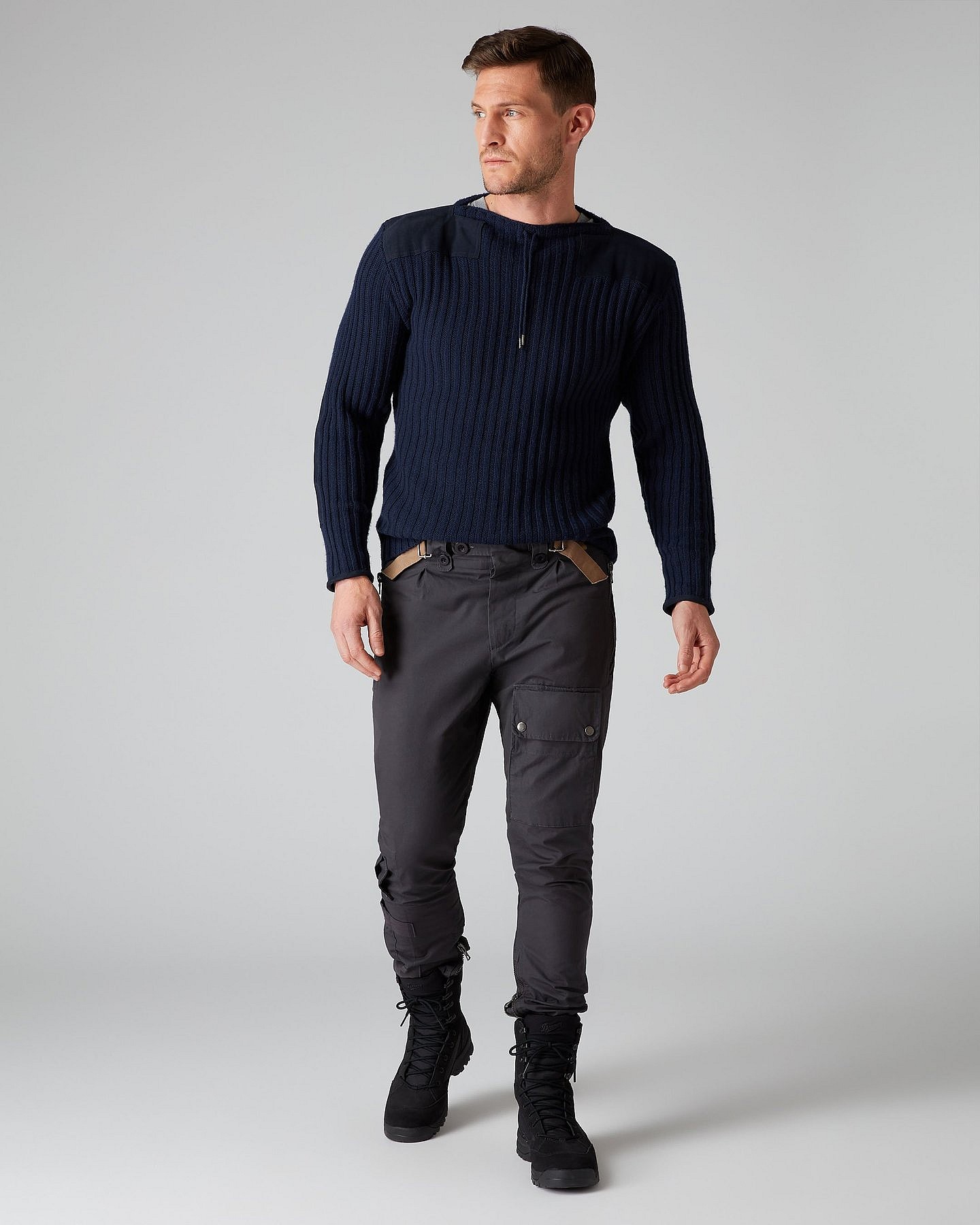 James Bond To Time to Die N. Peal (3)