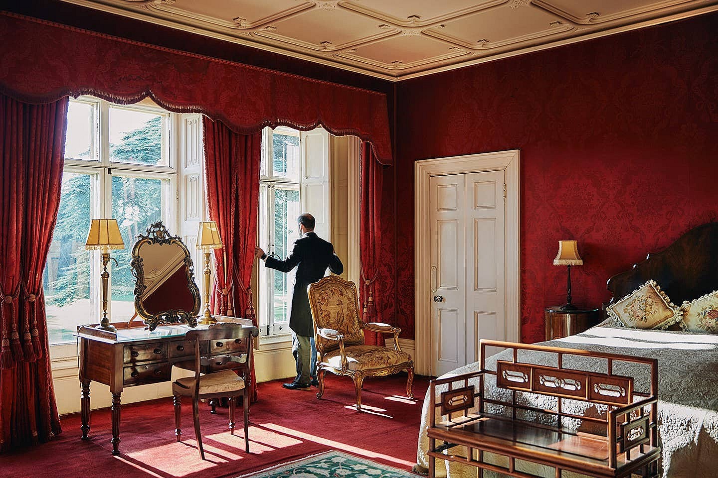 d4f6e112-7036-4b80-a417-f6914e16844c