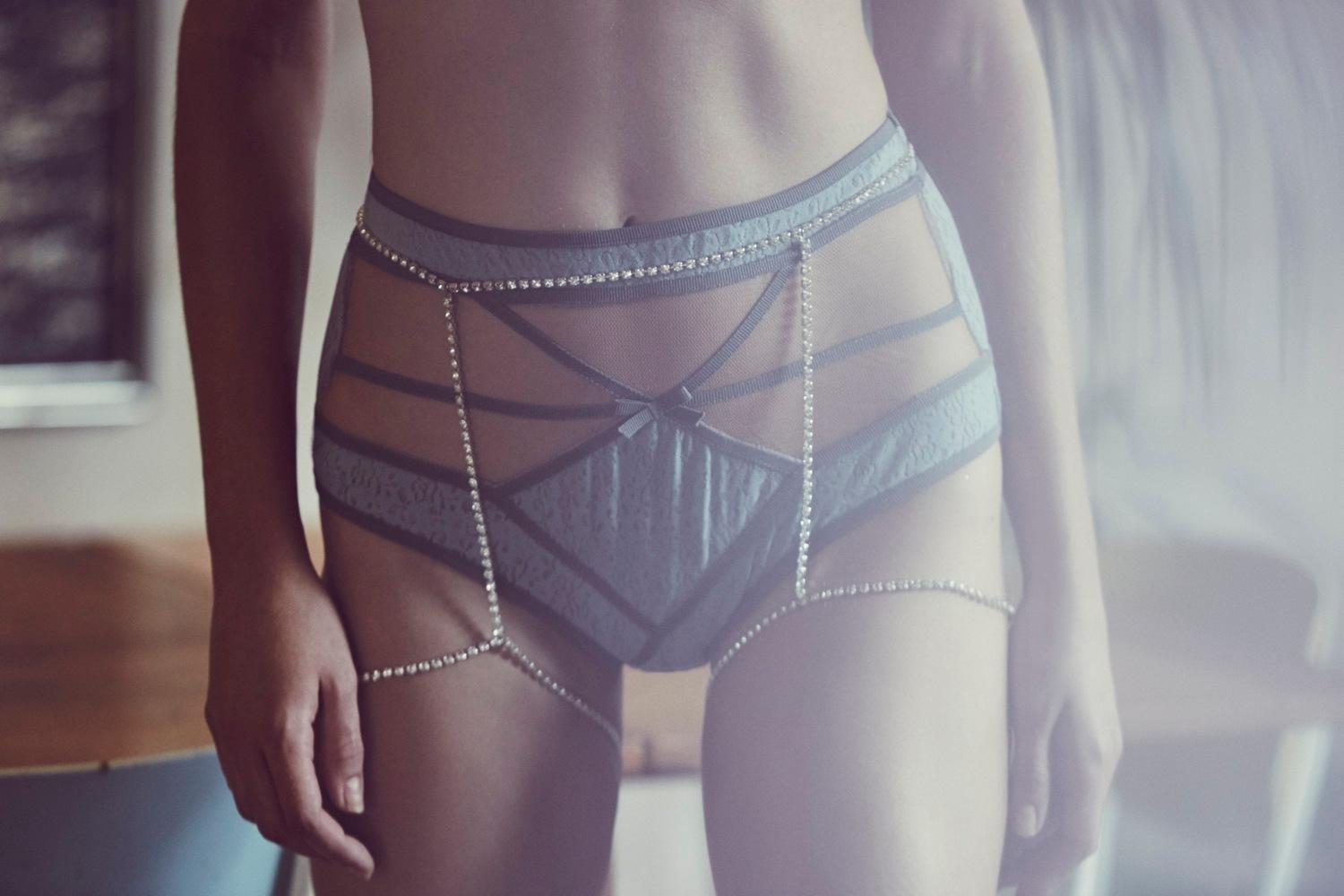 for-love-lemons-summer-skivvies-2016-7.jpg