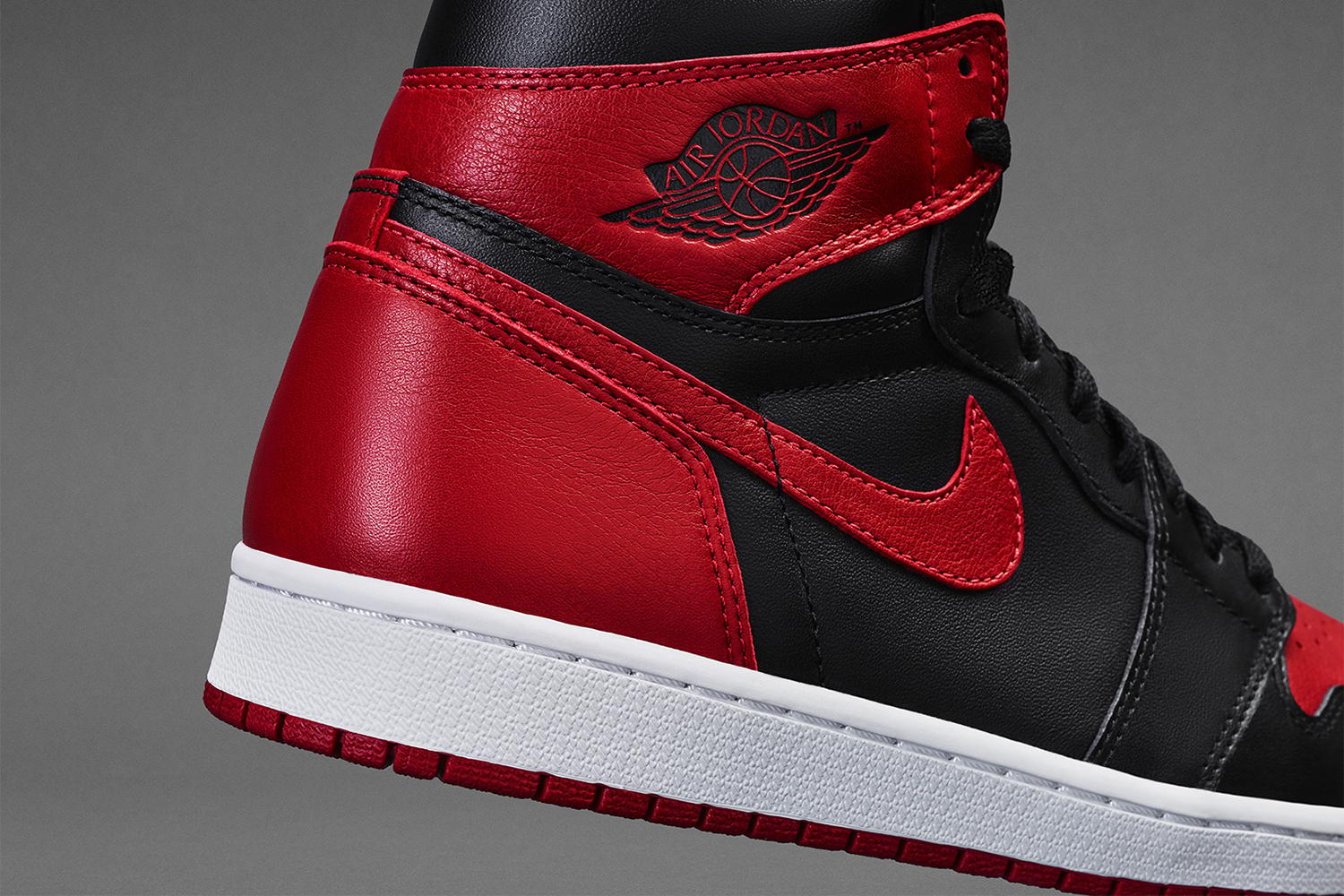 air-jordan-1-banned-retro-og-02.jpg