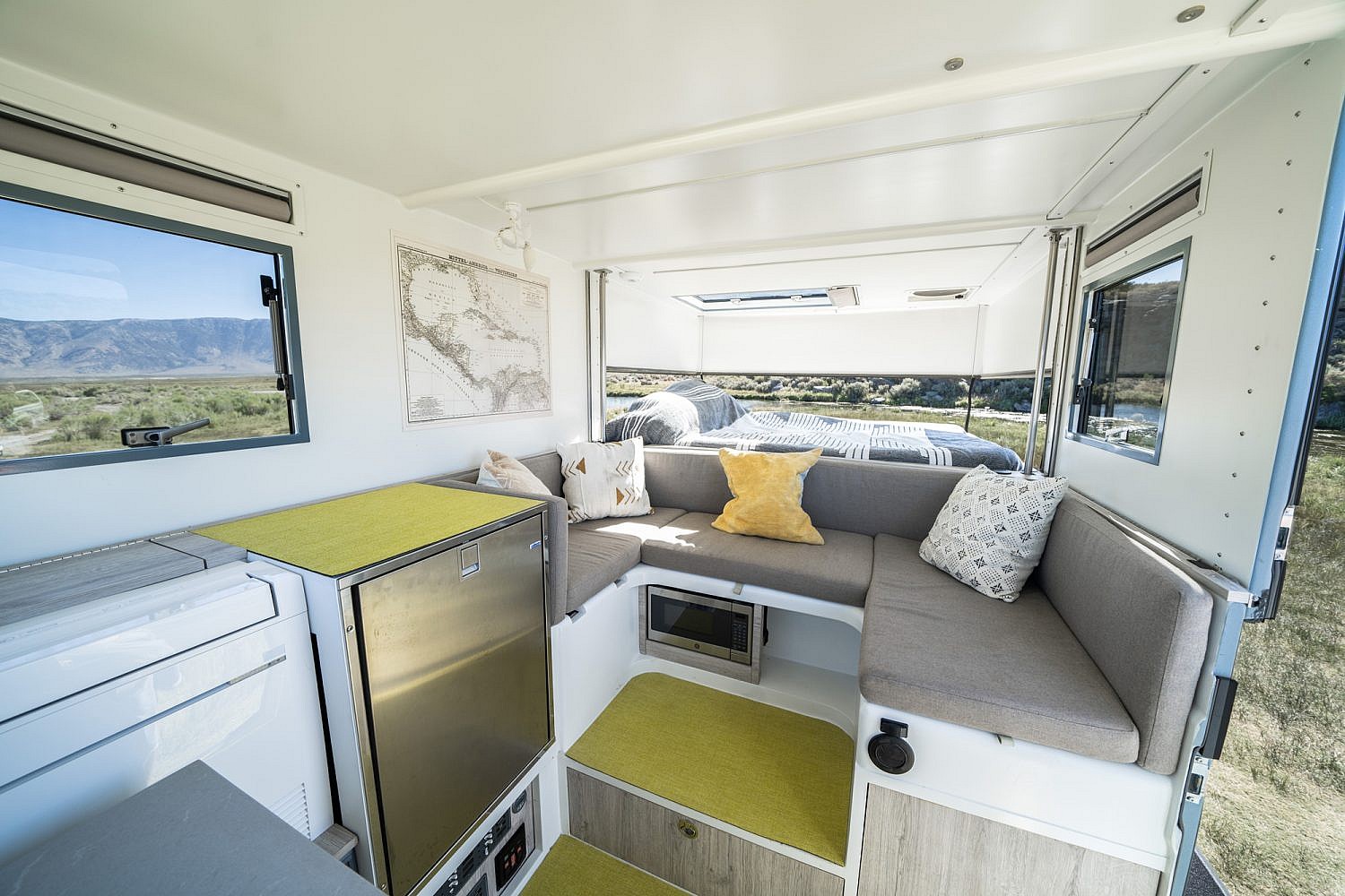 Ford F-550 Full Customer Camper (7)