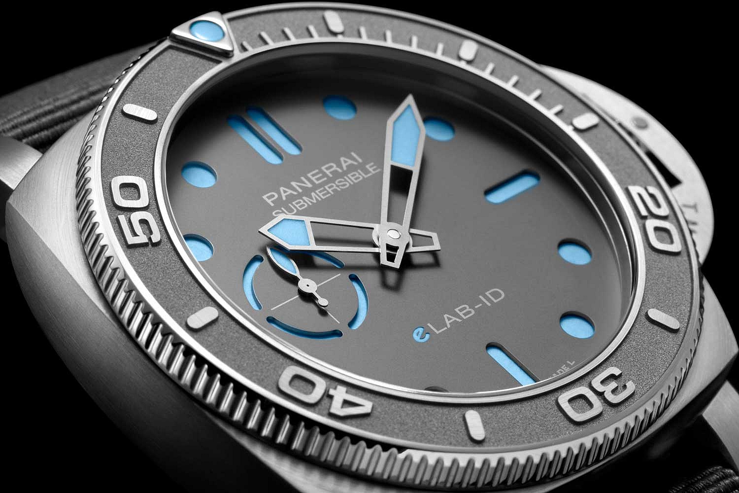 Panerai Submersible eLAB-ID (2)