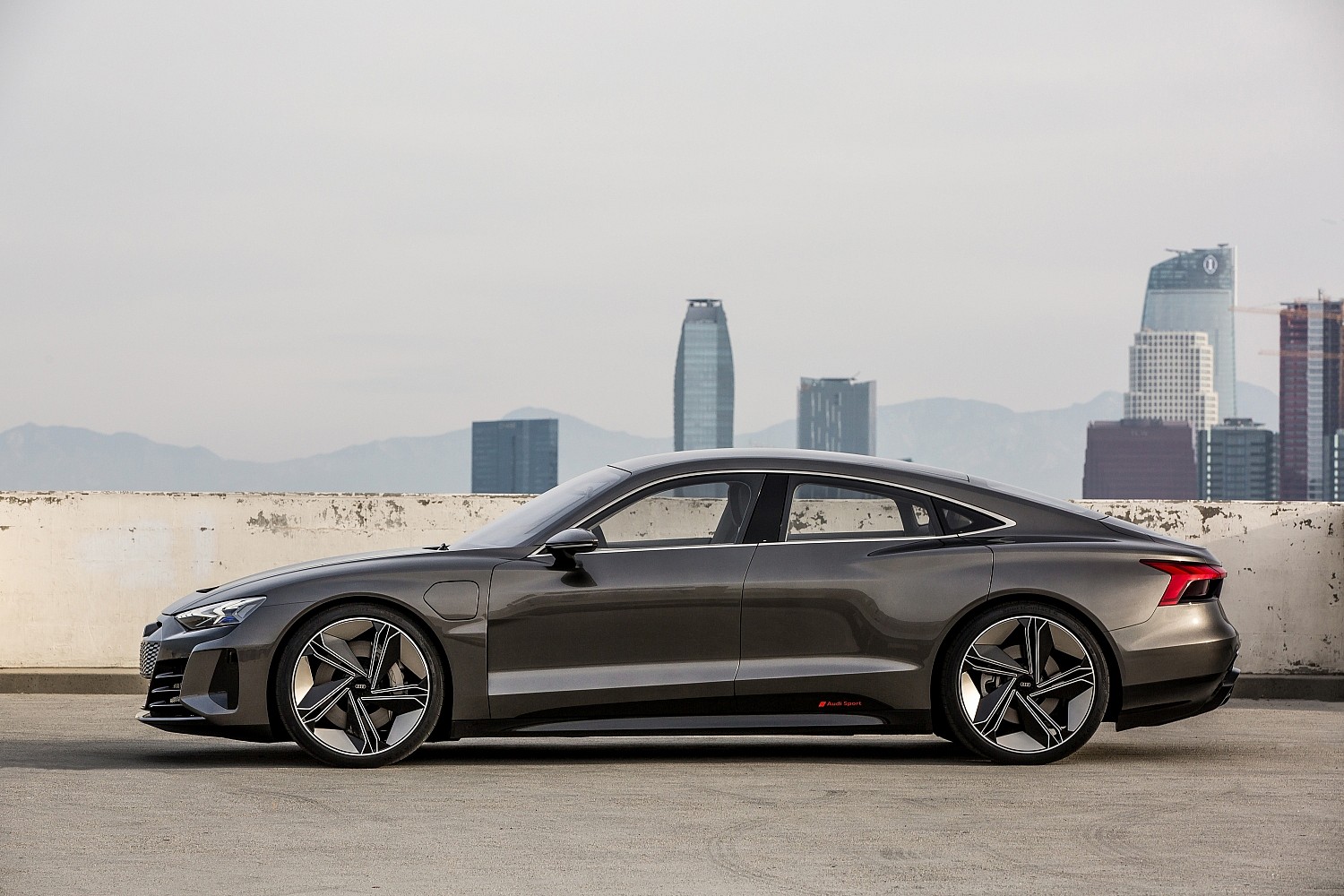 Small-Audi-e-tron-GT-concept-5201