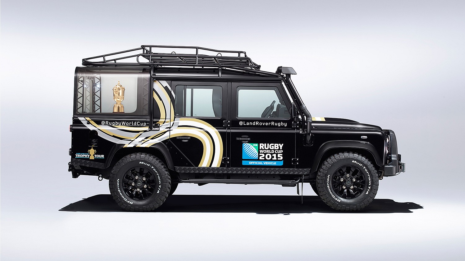 Land Rover Built a Custom Defender for the Rugby World Cup