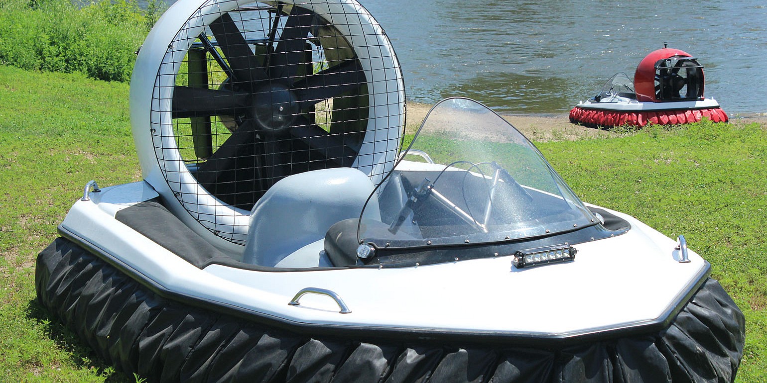 Renegade IQ Hovercraft - land sea.jpg A carbon kevlar reinforced body makes it sturdy (Photo: Universal Hovercraft of America)