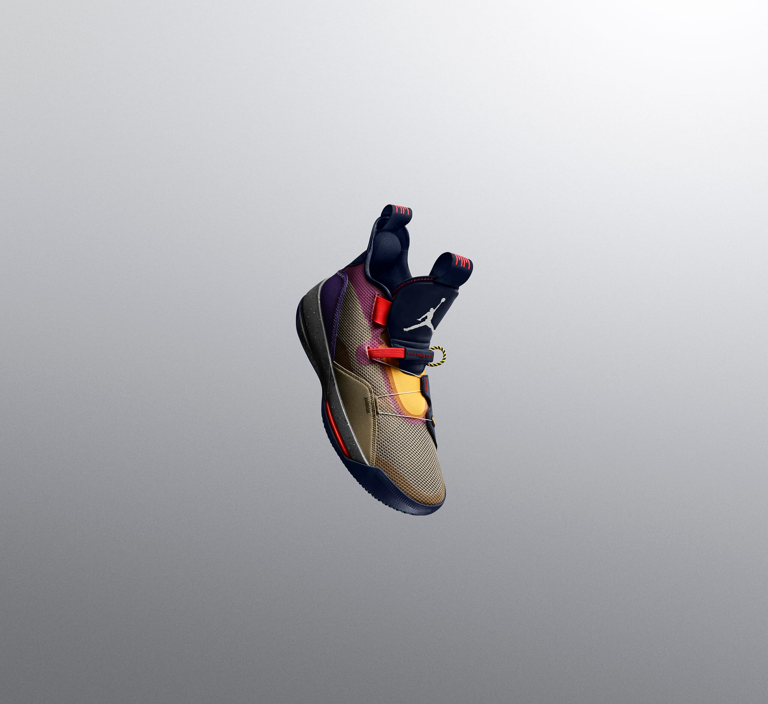 HO18_JD_AJXXXIII_VISIBLE-UTILITY_3QTOP_original