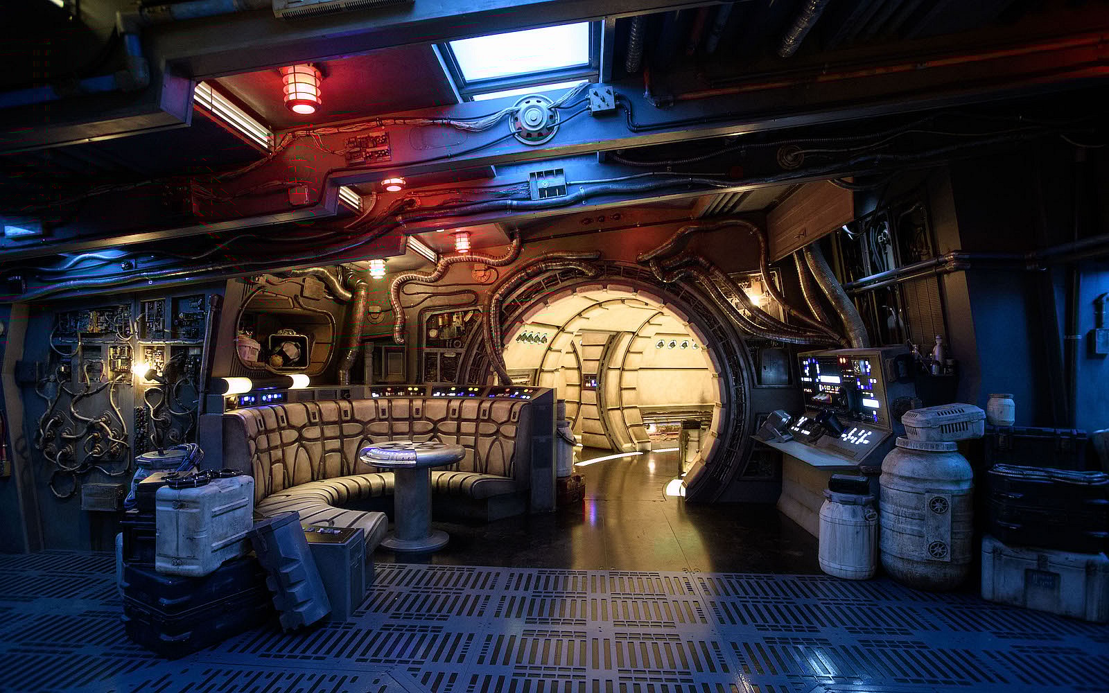 disneyland-star-wars-land-2 (1)