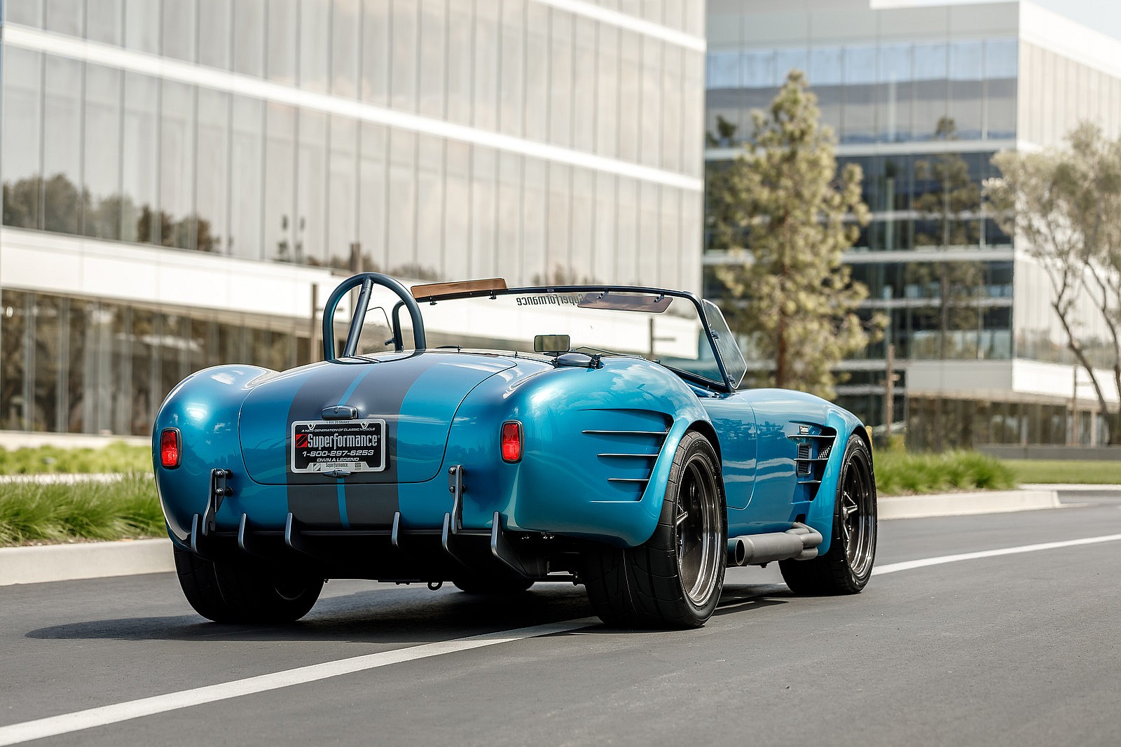 Superformance Cobra (3)