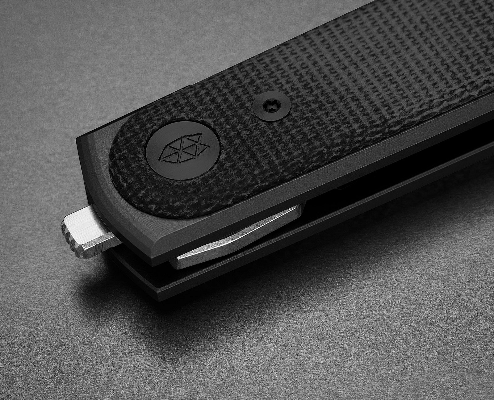 James Brand Duval Black Micarta (1)