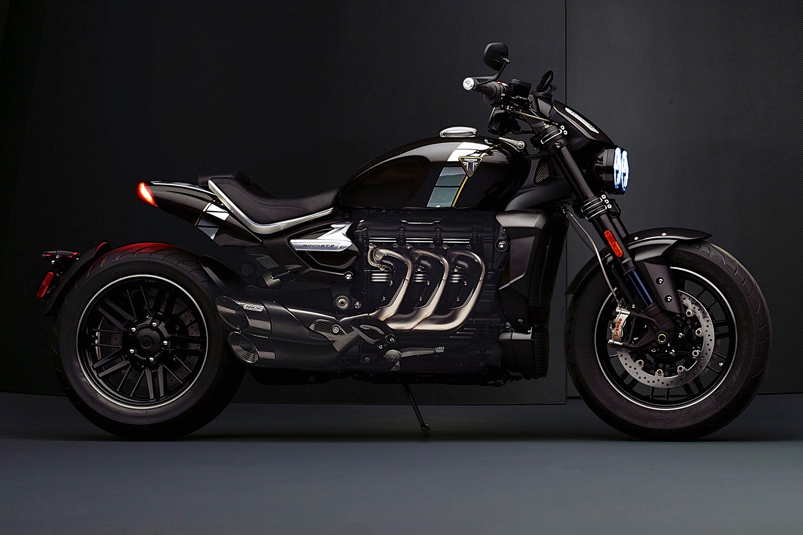 2020-Triumph-Rocket-TFC-First-Look-muscle-motorcycle-1