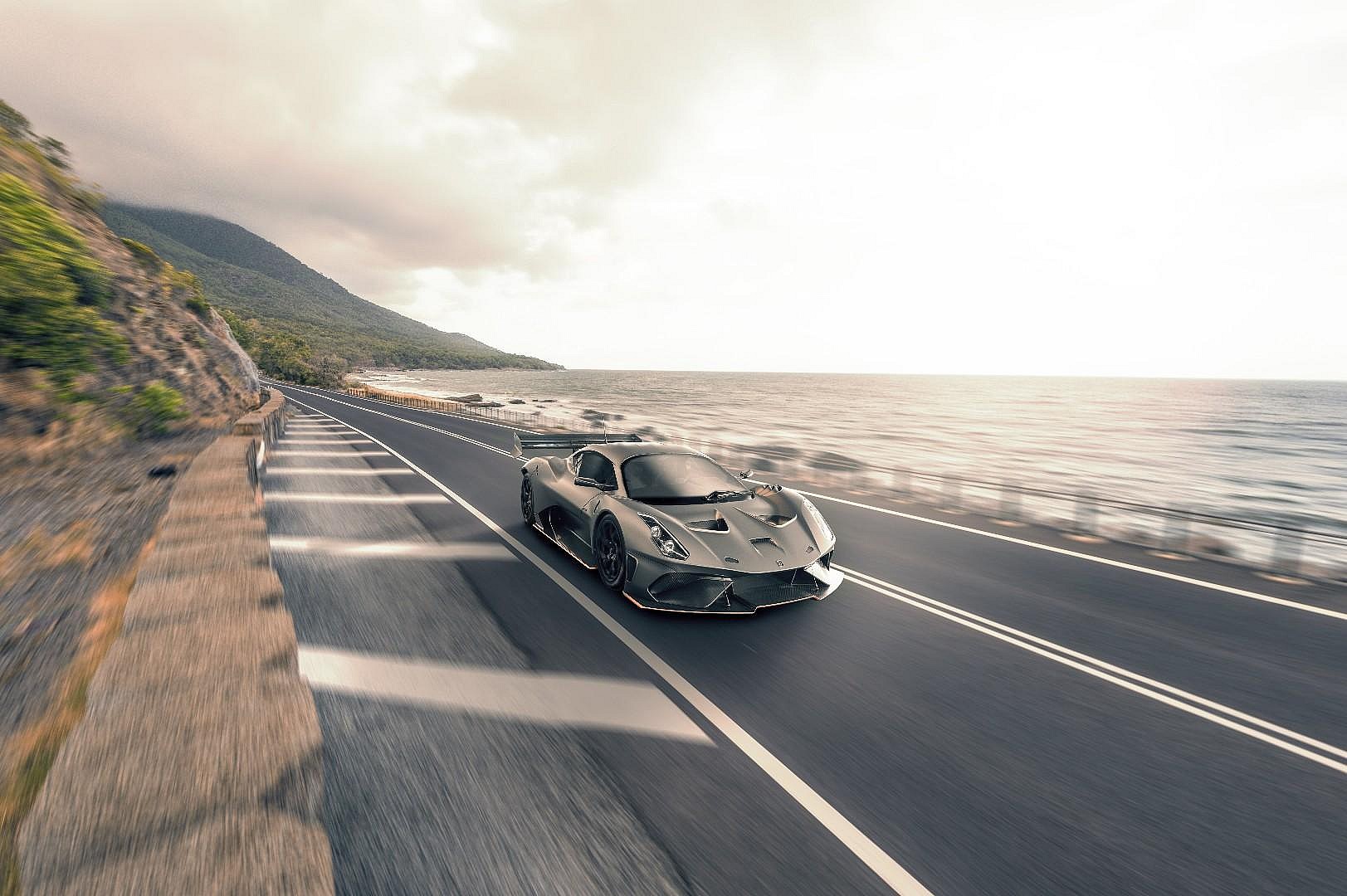 Brabham BT62 (2)