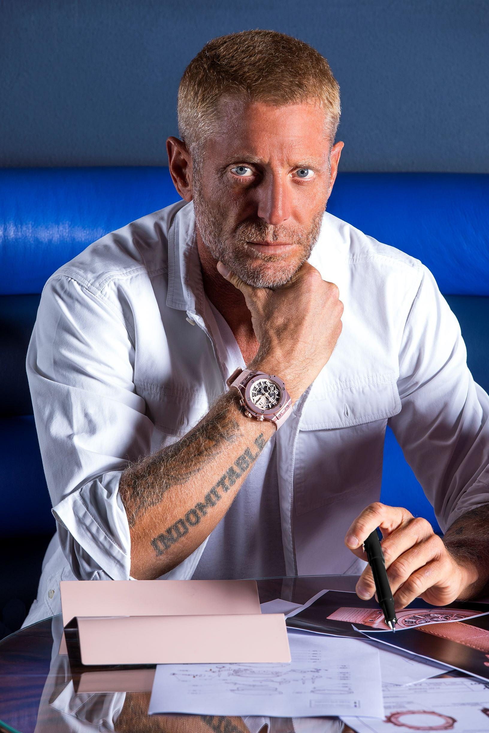 Lapo Elkann - FOUNDER & CREATIVE CHAIRMAN of GARAGE ITALIA - wearing the Big Bang Millennial Pink
