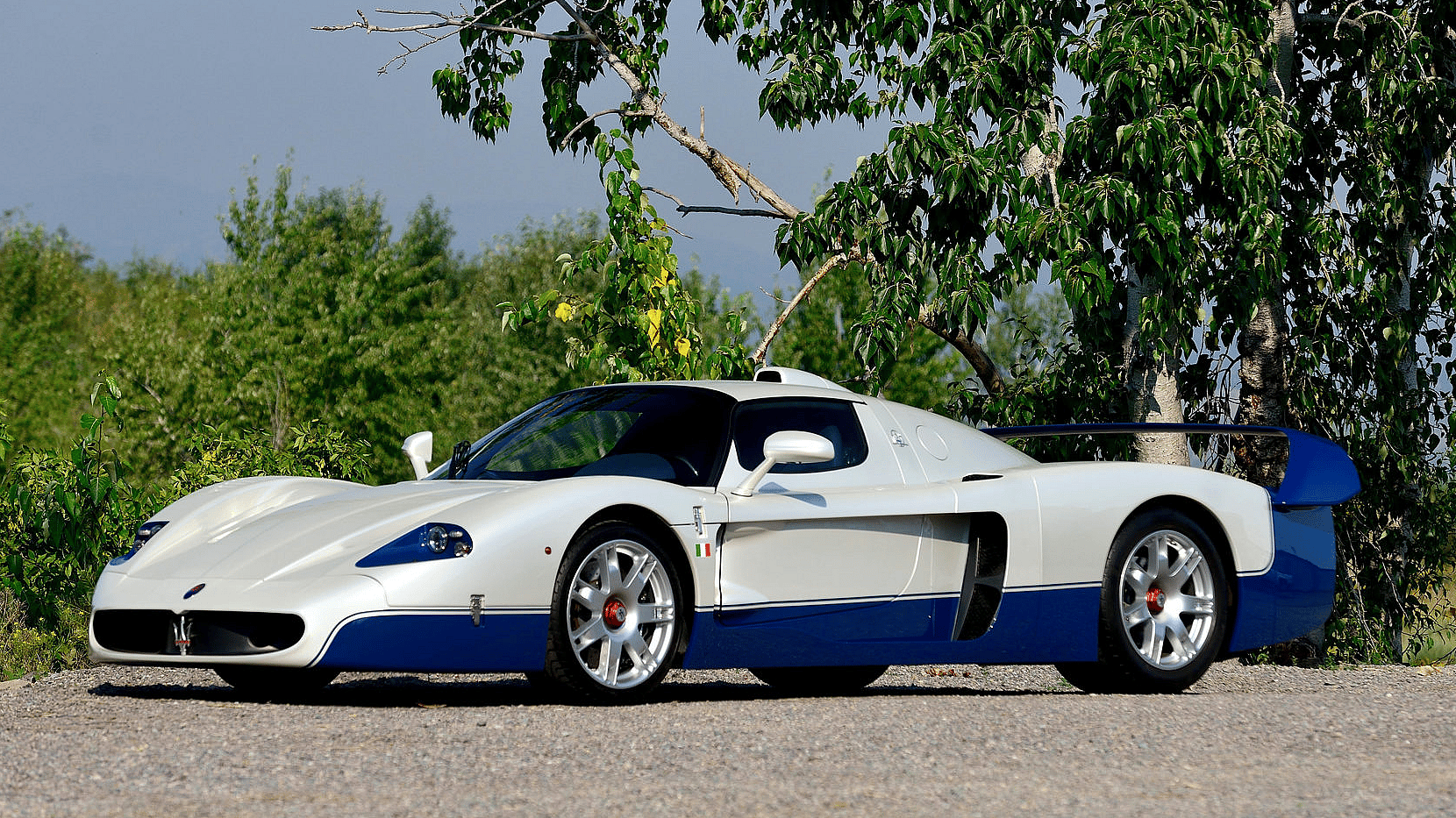2004 Maserati MC12 1.png