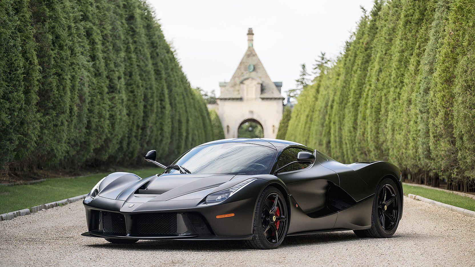Ferrari-LaFerrari-2.jpg