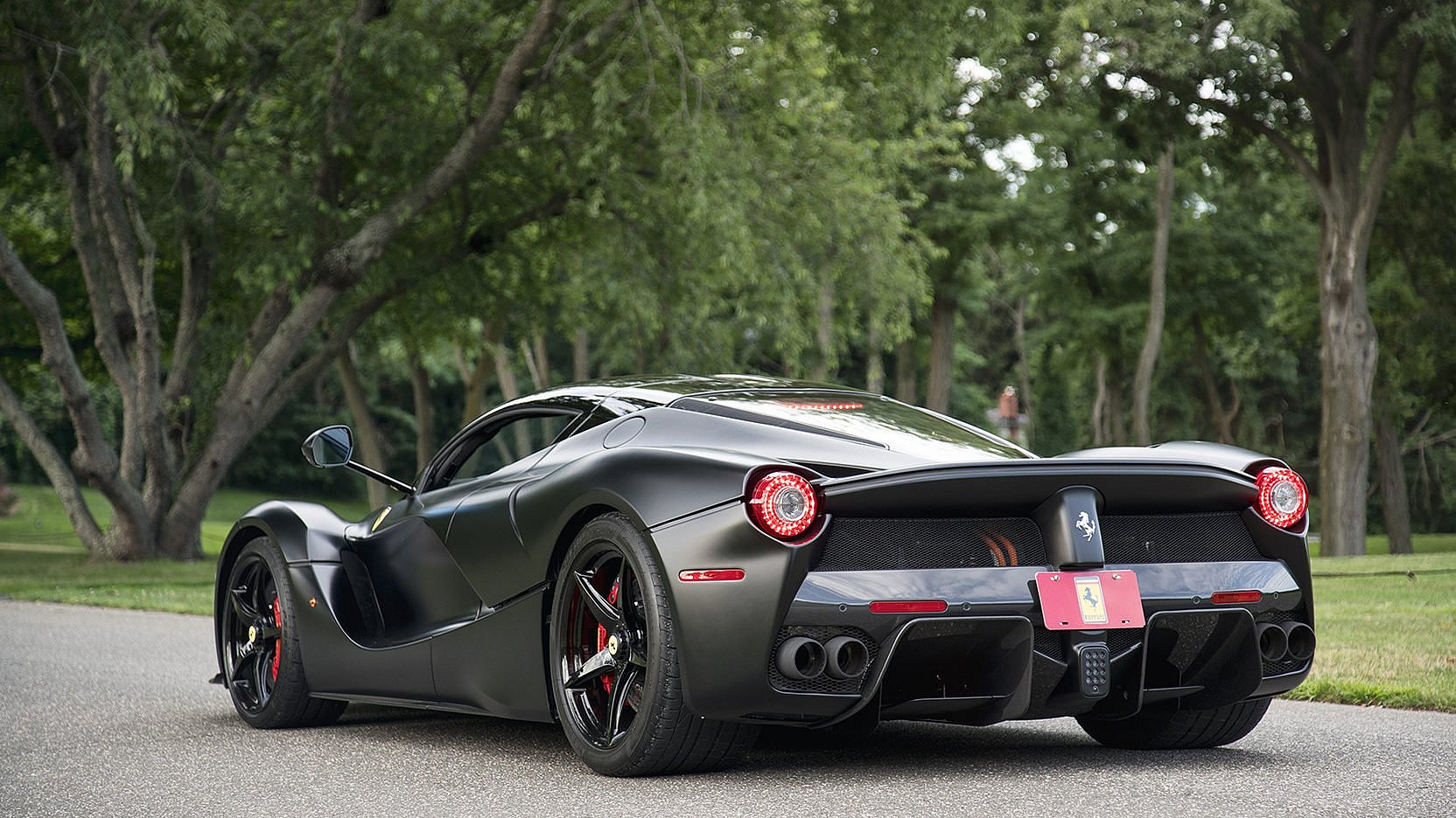 Ferrari-LaFerrari-4.jpg