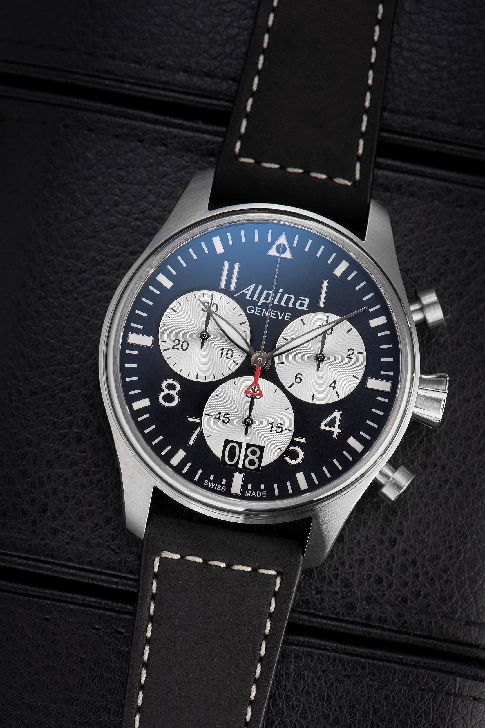 Alpina Startimer Pilot Quartz Chronograph Big Date (2)