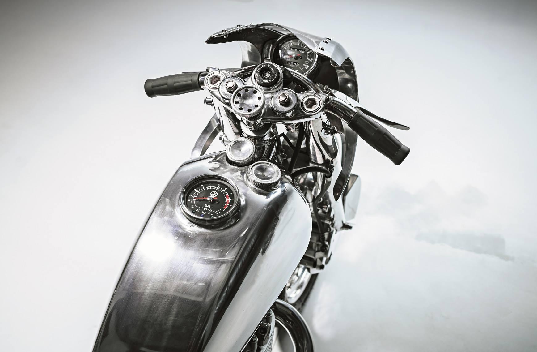BCR Yamaha SR400 Lanesplitter4