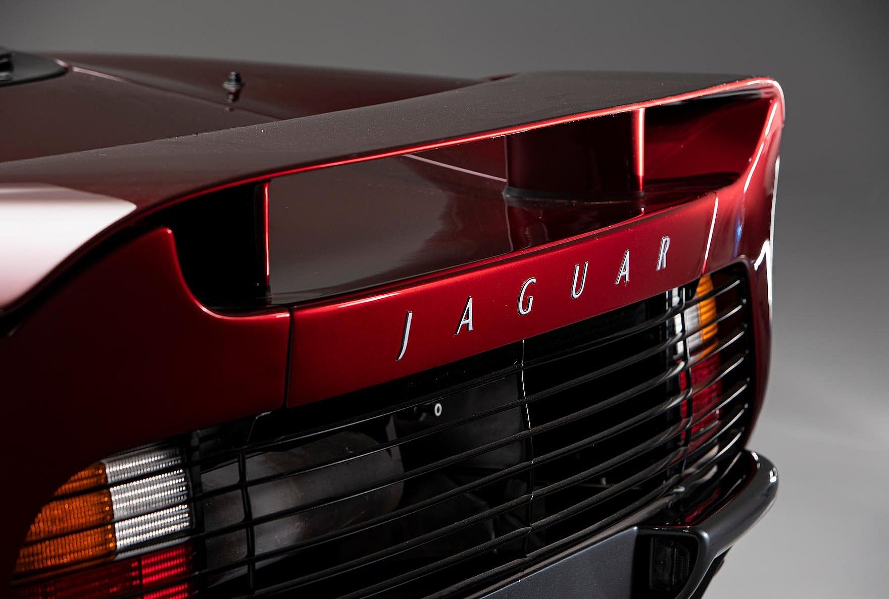 1993 Jaguar XJ220 (6)