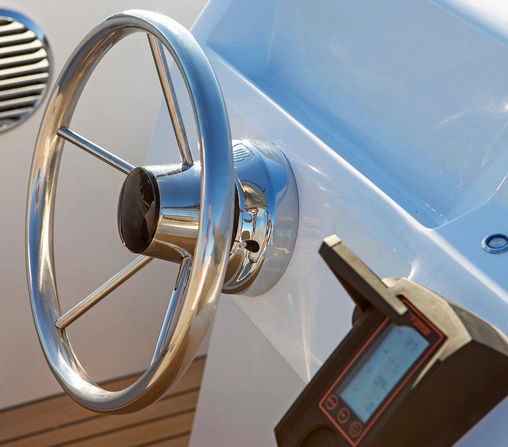 rand-mana-dayboat-3