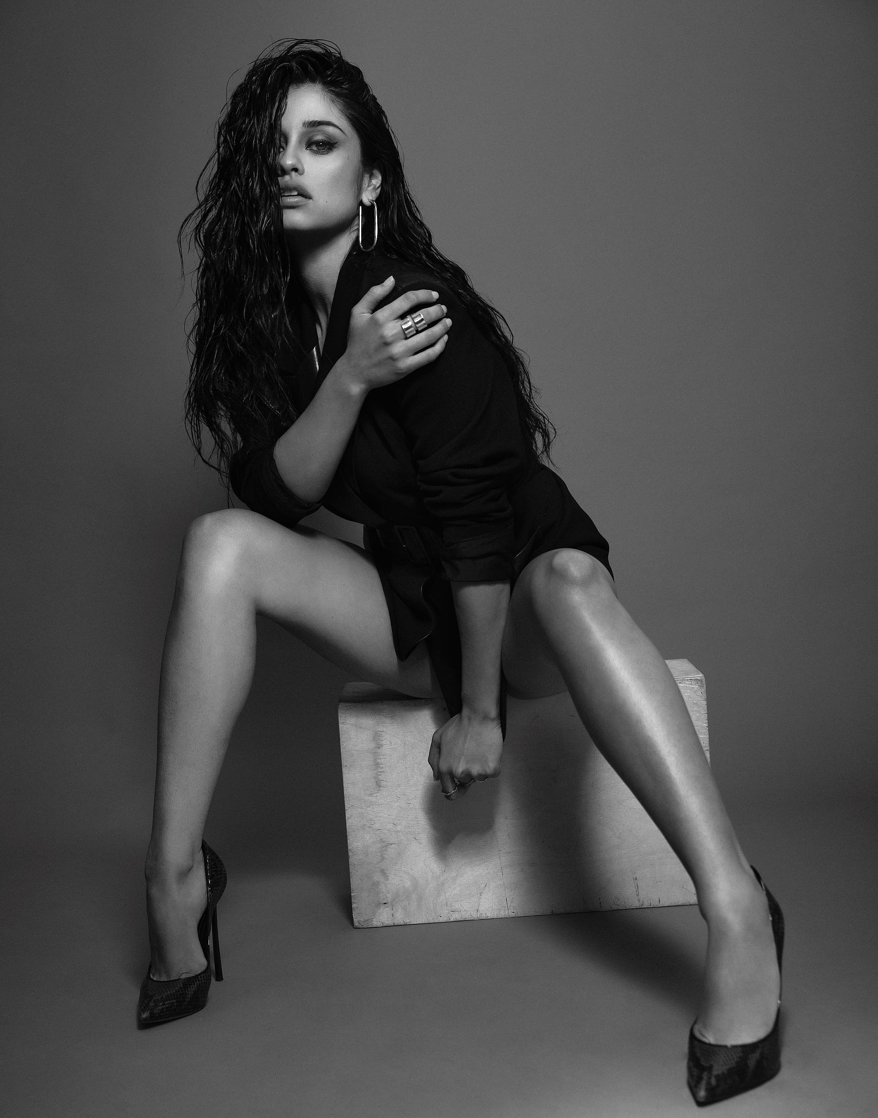 Yvette Monreal (2)