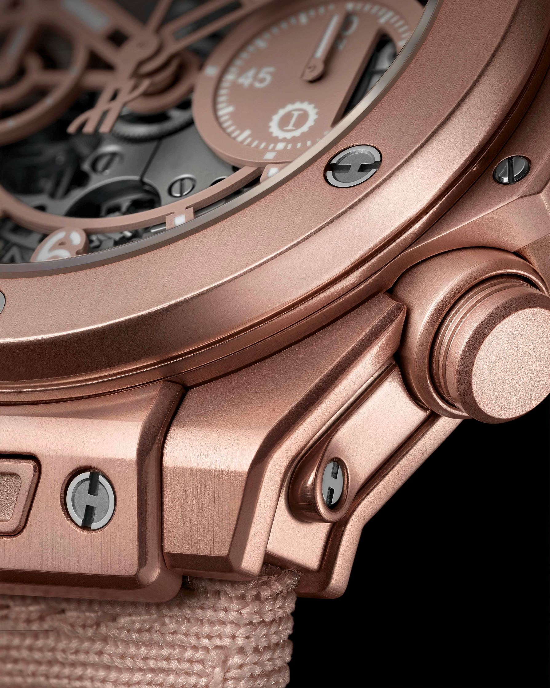 Hublot Big Bang Millennial Pink (5)