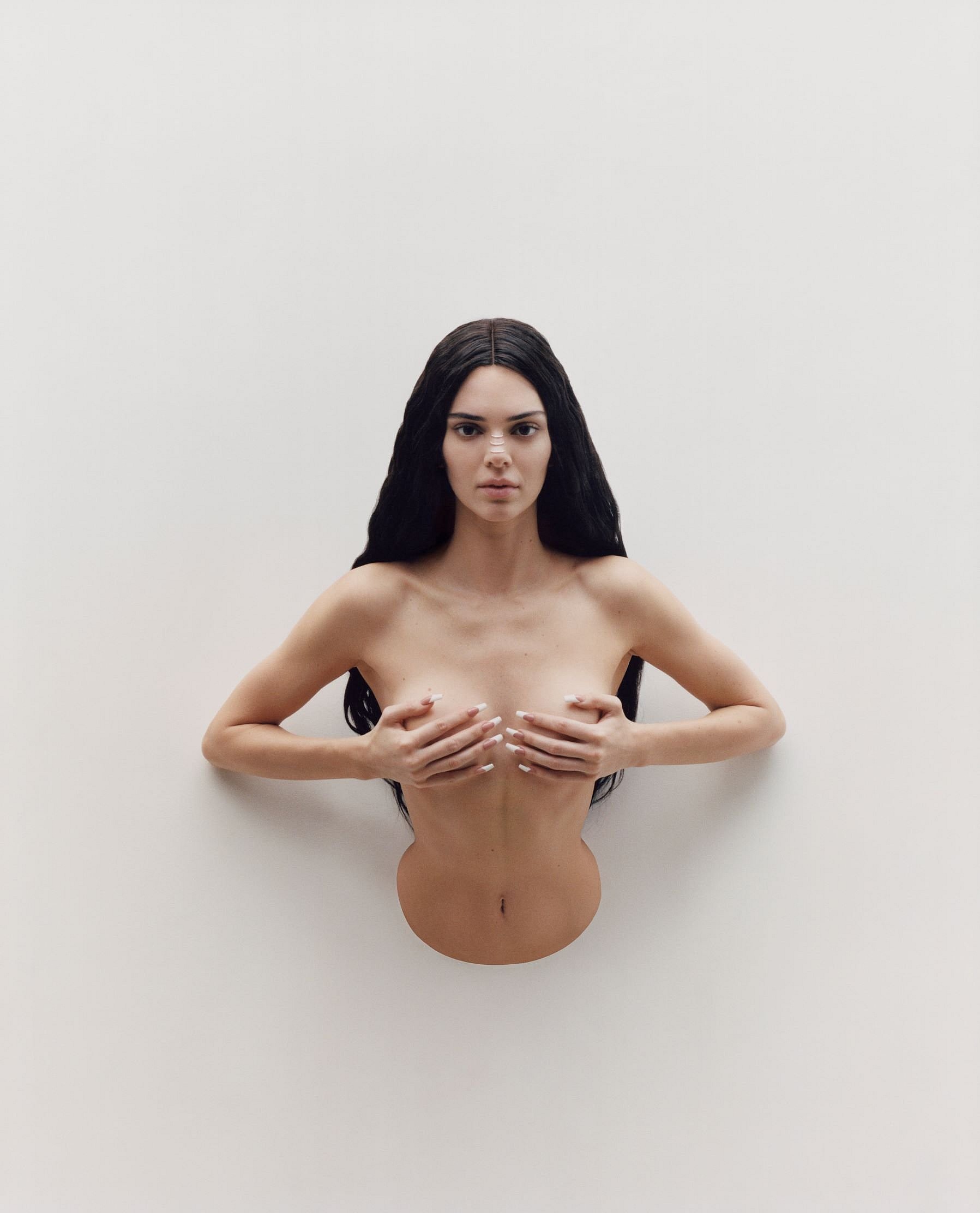 Kendall Jenner Garage (4)