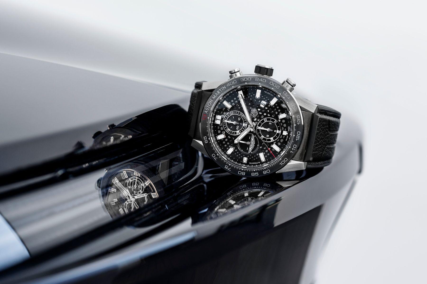 TAG-Heuer-Carrera-01-Aston-Martin-Special-Edition-3
