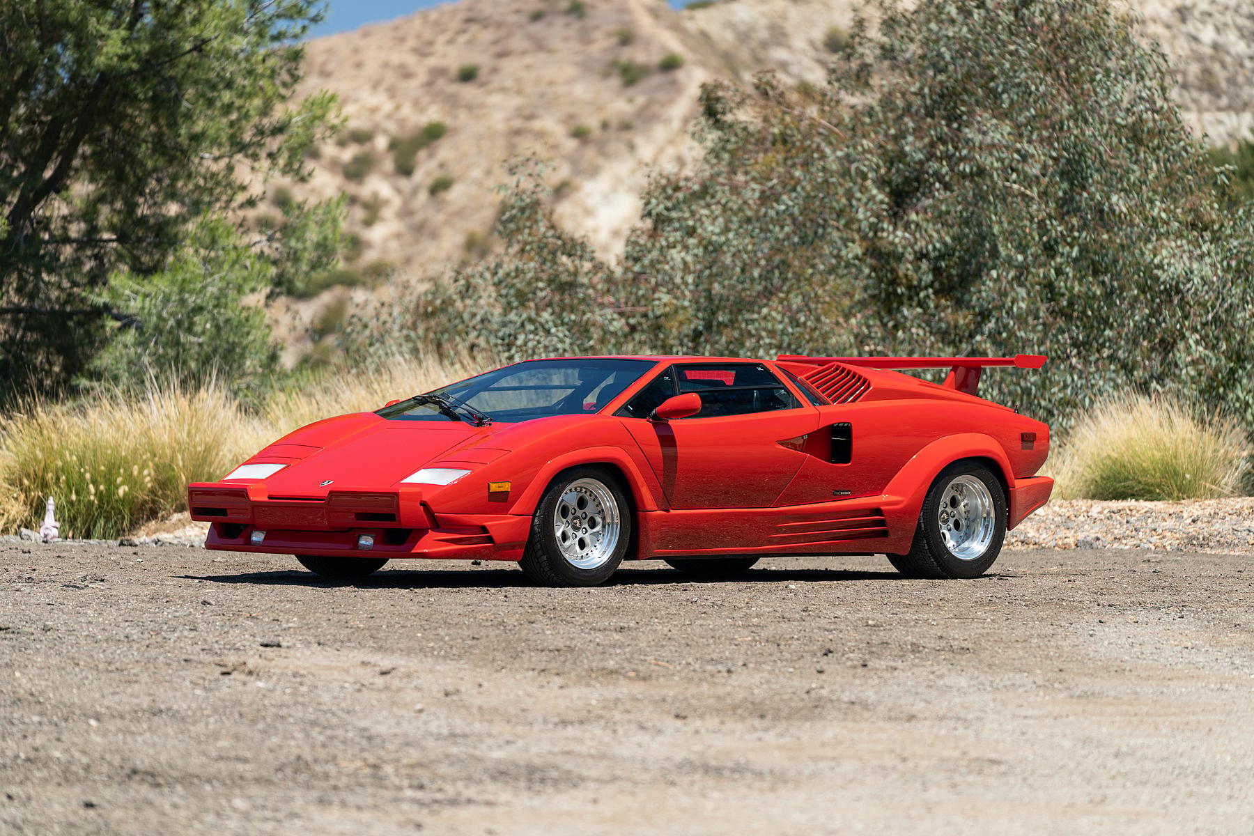 1989_Lamborghini_Countach_25th_Anniversary_Edition_1