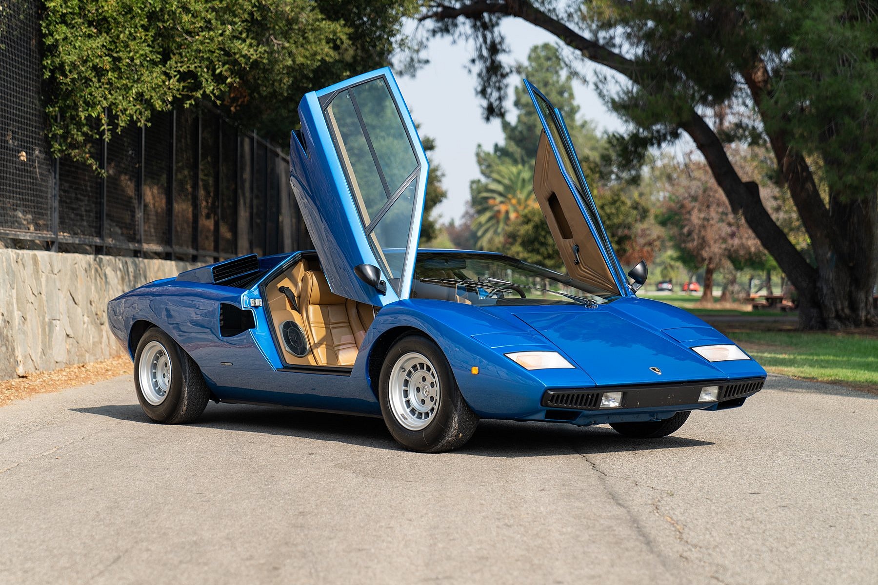 1975 Lamborghini Countach LP400 'Periscopica' (1)