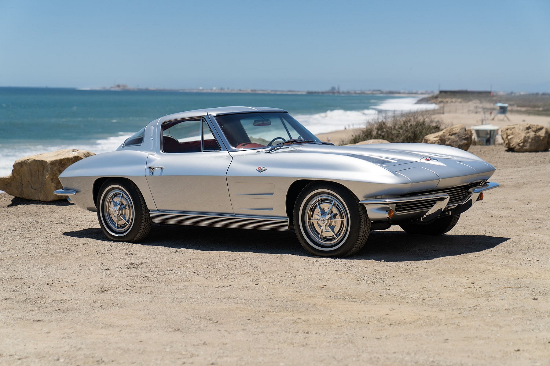 1963_Chevrolet_Corvette_Split_Window_001