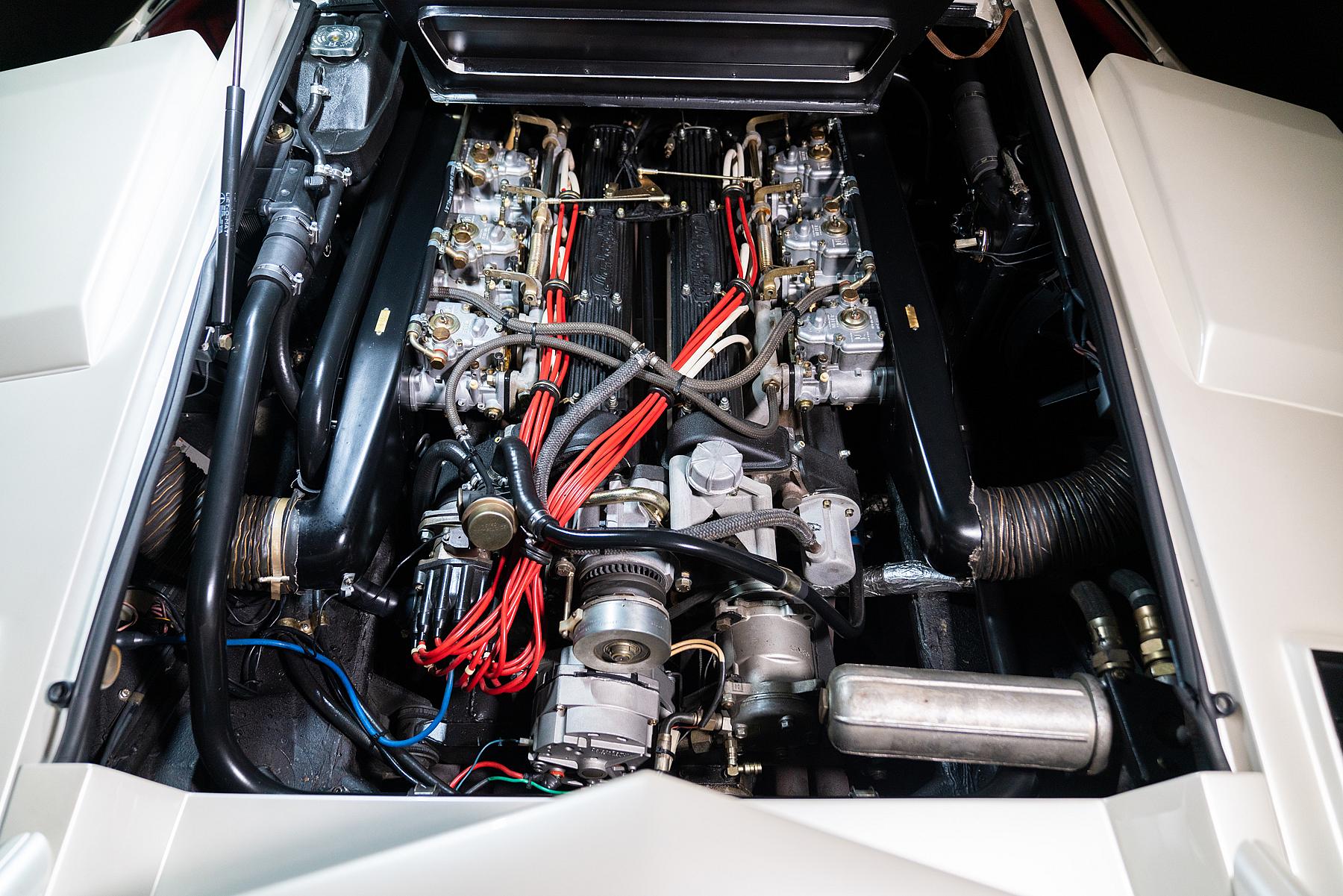 1984_Lamborghini_Countach_5000S_059