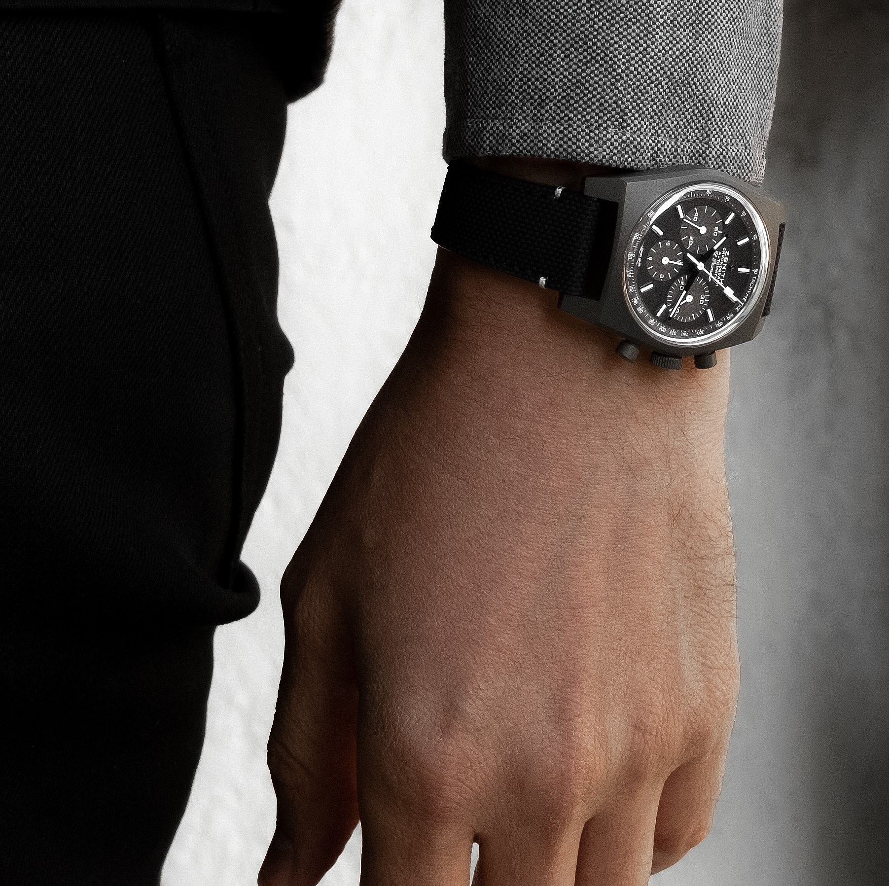 Zenith Chronomaster Revival Shadow (3)