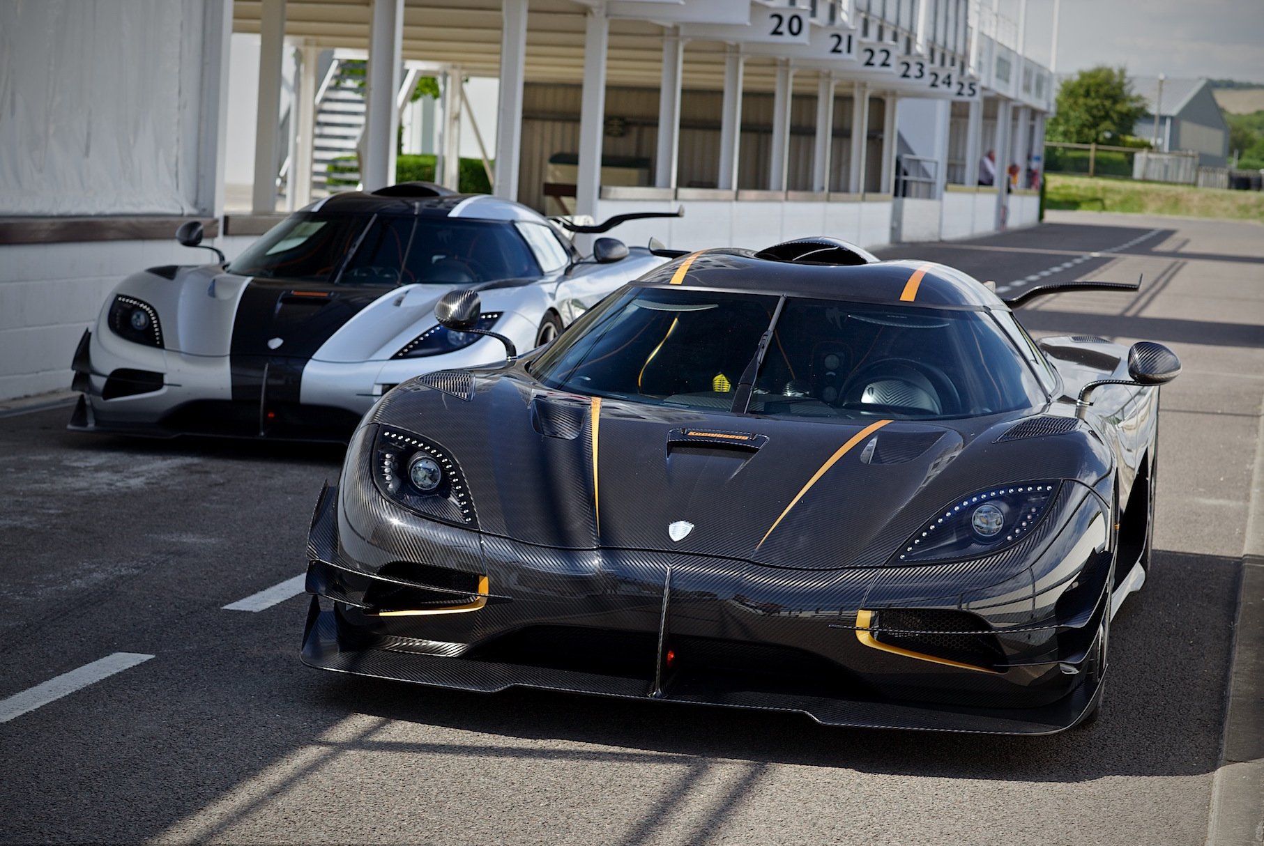Koenigsegg_One-1_Goodwood_Festival_Of_Speed_2014-001.jpg